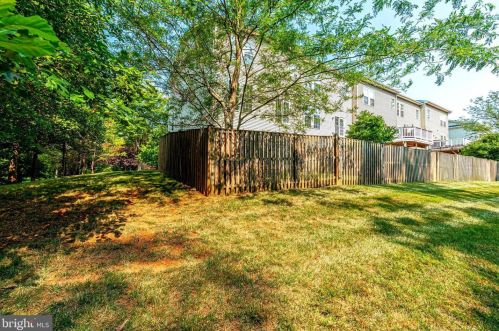 6857 Hartzell Hill Ln, Haymarket VA  20169-4944 exterior