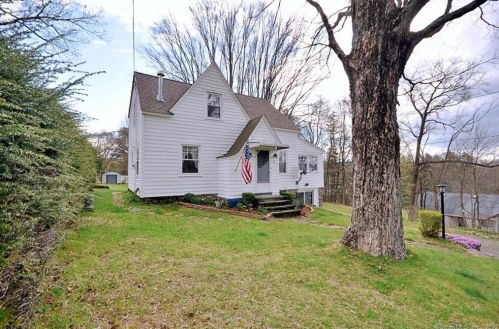 36 Middlebury Ter, Waterbury, CT 06762-2605