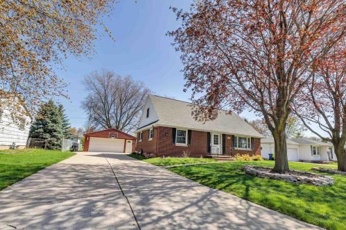607 Simonet St, Green Bay, WI 54301-2815