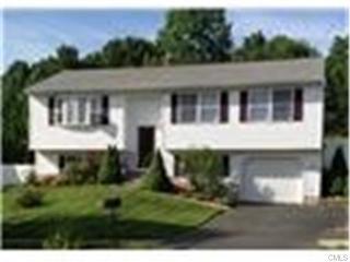 21 Applewood Ln, Union City, CT 06770-3176