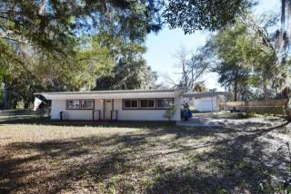 59 Mcclure St, Welaka FL  32193-2162 exterior