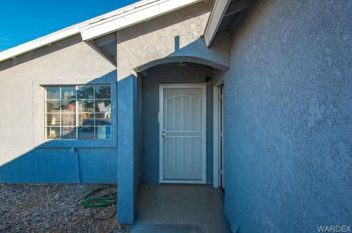 439 Sea Spray Dr, Bullhead City, AZ 86442-4804
