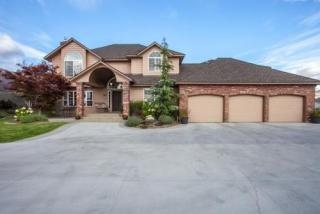 1918 Broadview, Wenatchee, WA 98801-8325