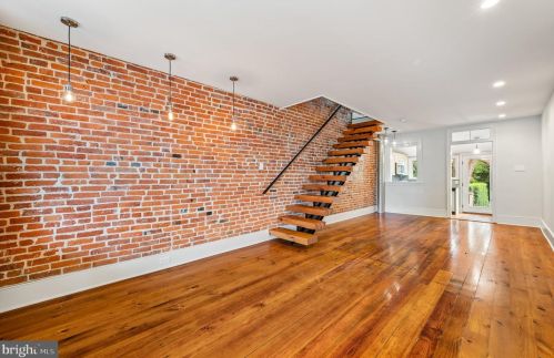 126 Oakland Ave, Gardenville PA  18901-4611 exterior