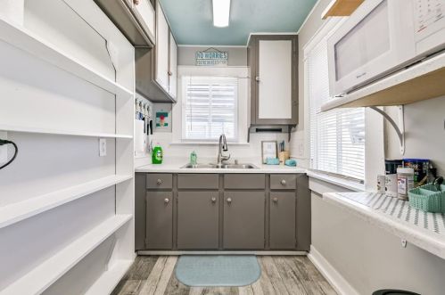 816 34 St, Galveston TX 77550-4004 exterior