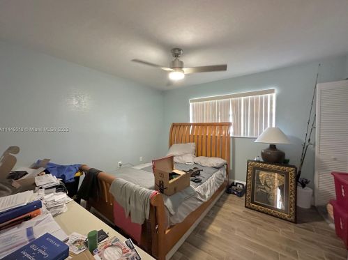 1176 Bayshore Dr, Fort Pierce FL  34949-3049 exterior