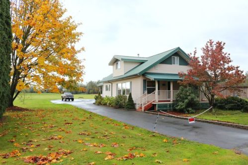 913 Hampton Rd, Lynden, WA 98264-9533