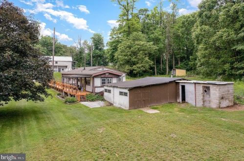 212 Stonehouse Rd, Carlisle PA  17015-9429 exterior