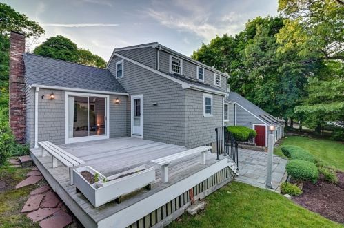 366 Liberty St, Braintree MA  02184-6042 exterior