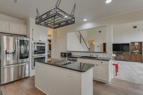 2612 Ruby Crest Ct, Lewisville TX  75022-7857 exterior