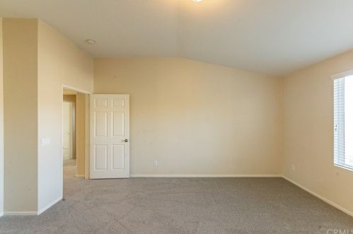 31924 Hyacinth Ct, Lake Elsinore CA  92532-2607 exterior