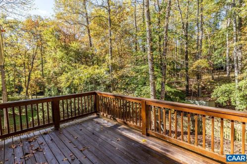 11 Shiloh Ct, Bybee VA  22963-3217 exterior