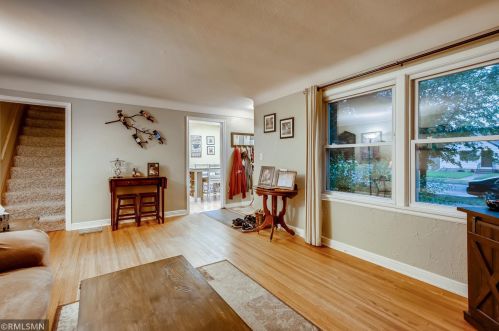 857 4th Ave, South Saint Paul MN  55075-3011 exterior