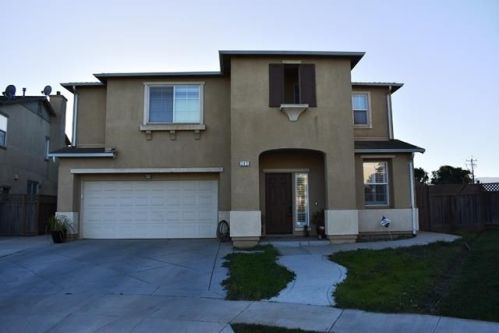 393 Chianti Way, Greenfield, CA 93927-5395