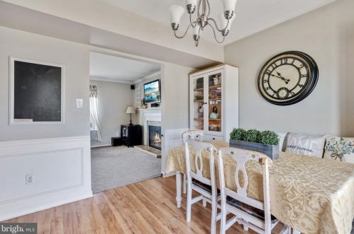 24 Robert Ct, Auburn NJ  08085-1542 exterior