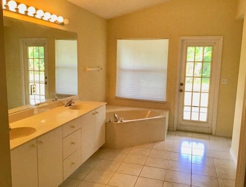 557 Lucero Dr, Fort Pierce FL  34983-8741 exterior