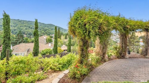 4084 Marcas St, Pinole CA  94564-1026 exterior