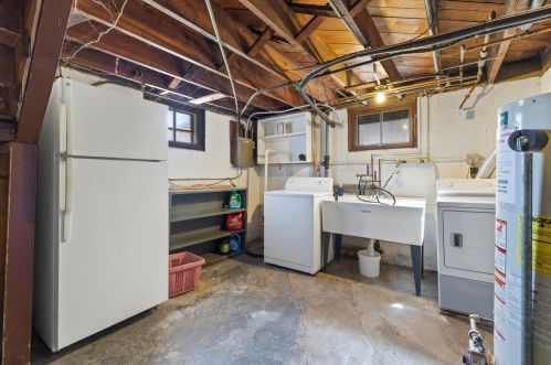 1300 97, Milwaukee WI 53214-2627 exterior