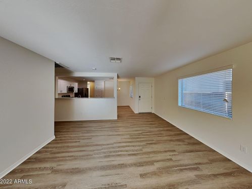 39566 Laura Ave, San Tan Valley, AZ 85140-5739