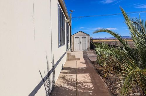 2188 Lone Star Dr, Mohave Valley AZ  86440-9378 exterior