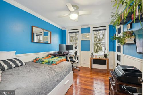 261 Crestmont Ter, Camden NJ  08108-1303 exterior