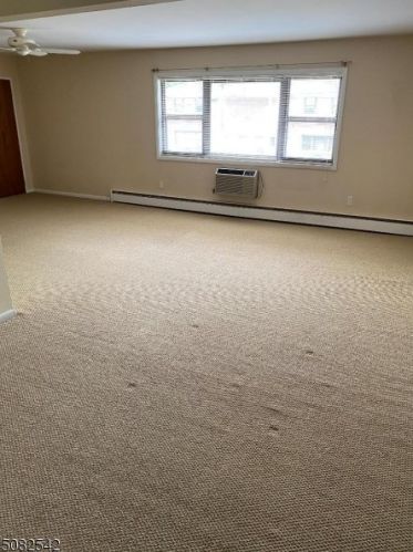 2 Colonial Dr, West Paterson, NJ 07424-1838