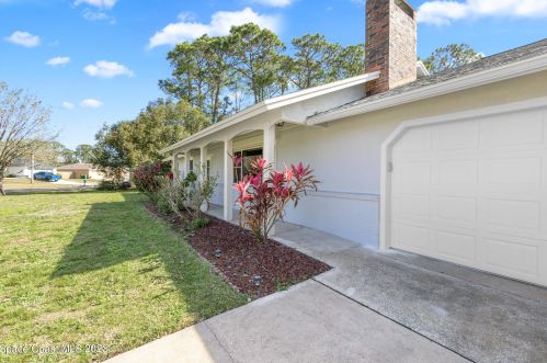 6295 Ember Ave, Cocoa, FL 32927-9084