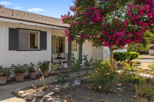 1674 Juniper Ave, Solvang CA  93463-2828 exterior