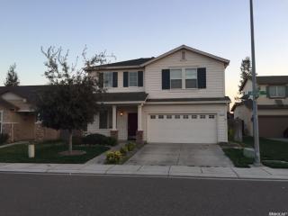 2318 Crossing Way, Riverbank, CA 95367-9526