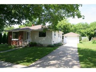 526 Whitney St, Kaukauna, WI 54130-2250