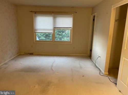 303 Forrest Ave, Shrewsbury PA  17361-1332 exterior