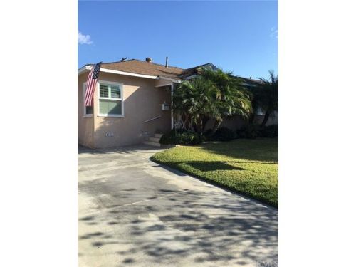6039 Freckles Rd, Lakewood, CA 90713-3110