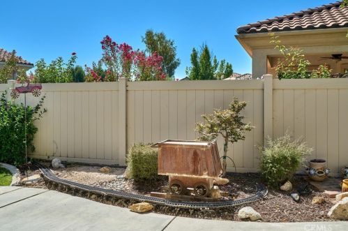 1594 Tanglewood Ct, Beaumont CA  92223-8540 exterior