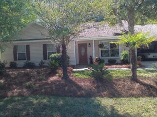 72 Baywood Dr, Bluffton, SC 29910-6083