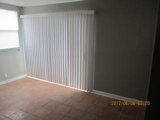 6240 39 Ct, Hollywood FL  exterior