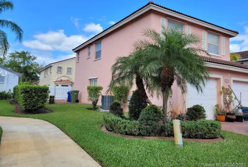 253 166th Ave, Hollywood FL  33027-1032 exterior