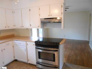 128 Forestdale Dr, Taylors SC  29687-3728 exterior