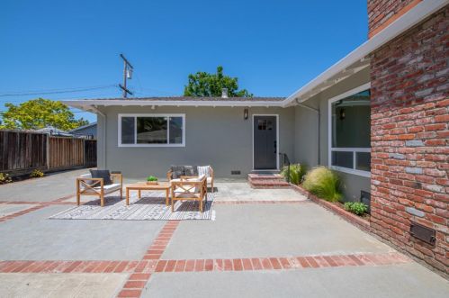 2020 Helena Way, Redwood City CA  94061-3311 exterior