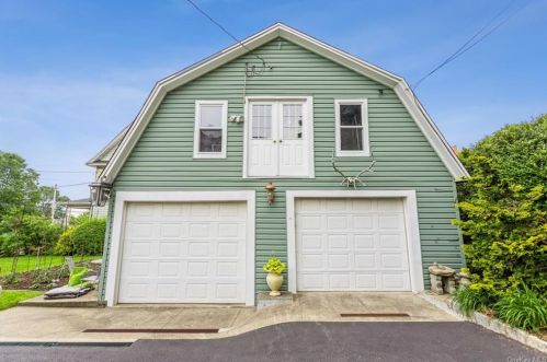 175 Centre Ave, New Rochelle NY  10805-2700 exterior