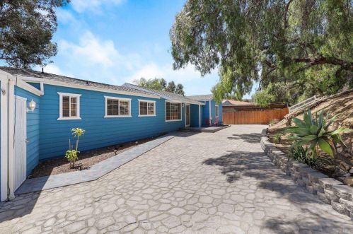 9035 Terrace Dr, La Mesa, CA 91941-6732