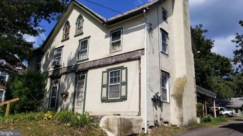 17 Big Rd, Zieglerville, PA 19492-9706