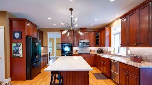 7 John Trout Rd, East Amwell Township NJ  08551-2047 exterior