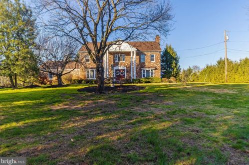 520 Lakeview Dr, Auburn NJ  08085-1248 exterior