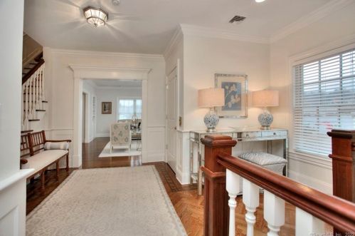 6 Maple St, New Canaan, CT 06840-5730