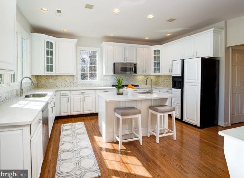 1136 Pebble Spg Dr, Berwyn PA 19312-2148 exterior