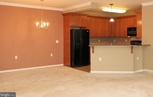 546 Masterson Ct, Trenton NJ  08618-1448 exterior