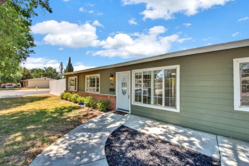 201 Cleveland St, Woodland, CA 95695-3104