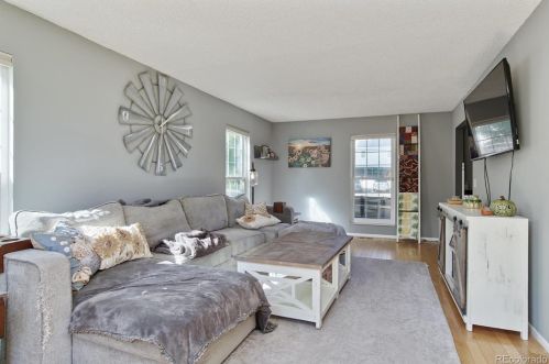 2444 Elkhart St, Denver CO  80014-2514 exterior