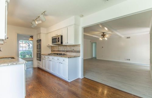 1309 Melrose Dr, Richardson TX  75080-3739 exterior