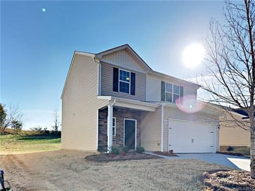 9109 Avery Meadows Dr, Charlotte, NC 28216-1015